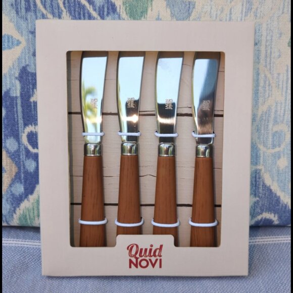 Butter Knife Set – 4pc Cheese Spreaders Brown Wood Striped Handles Quid Novi - Picture 2 of 3